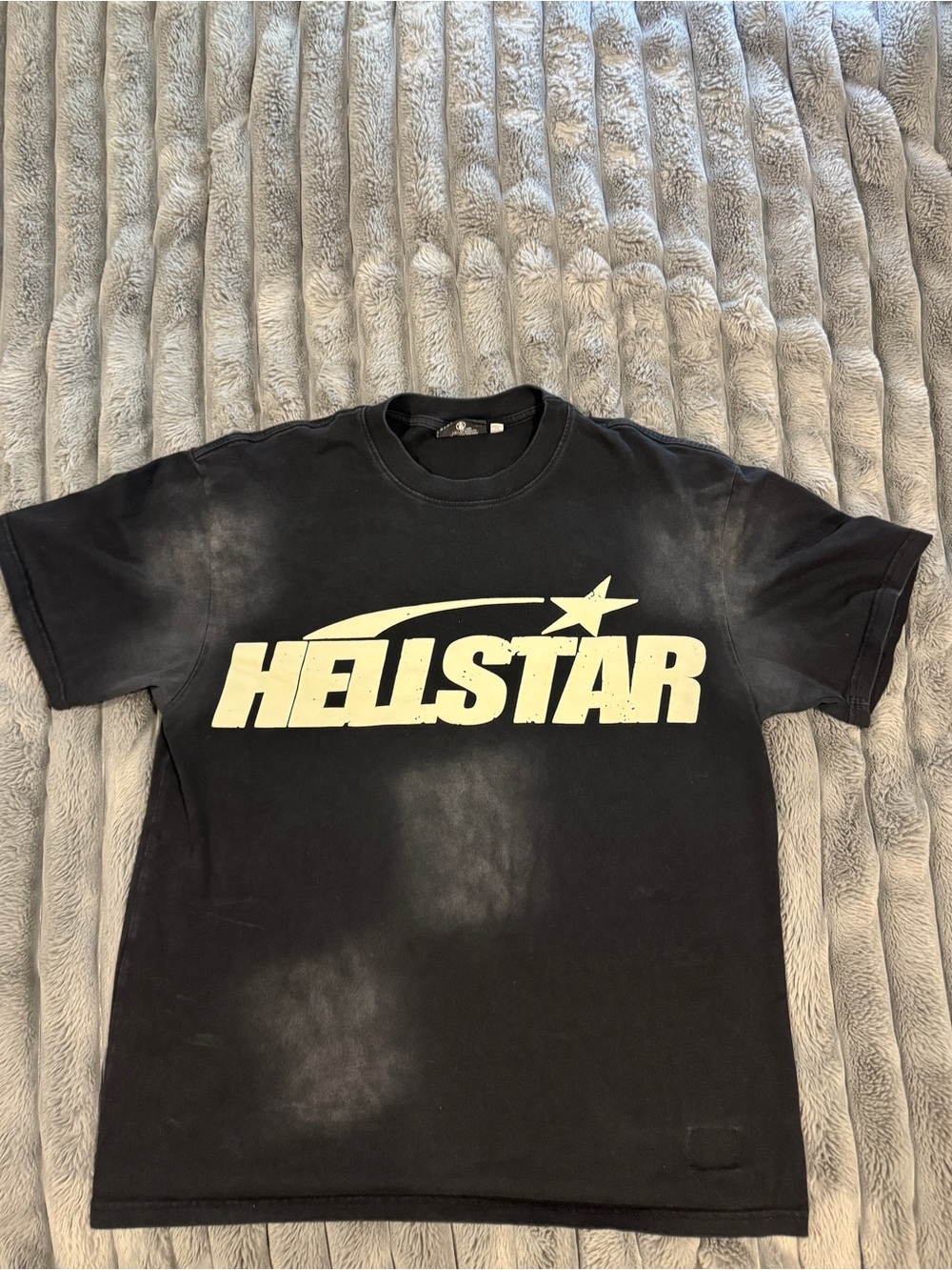 Hellstar Men's Black Graphic Logo T-Shirt